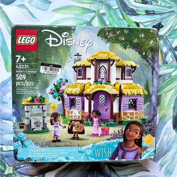 LEGO Disney Wish: Asha’s Cottage NWT - Picture 8 of 9